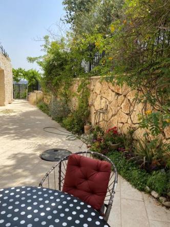 בית האומנים Artist Home Neve Ilan Exterior photo